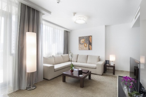 La Verda Suites and Villas Dubai Marina image 3